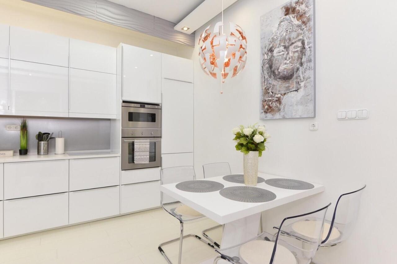 Apartamento Grey Comfort 2br Near Keleti *